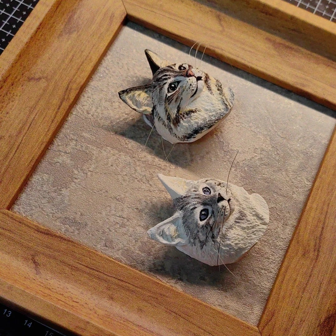 Hand-sculpted magnetic Maine Coon cat head – 3D plaster portrait with frame option