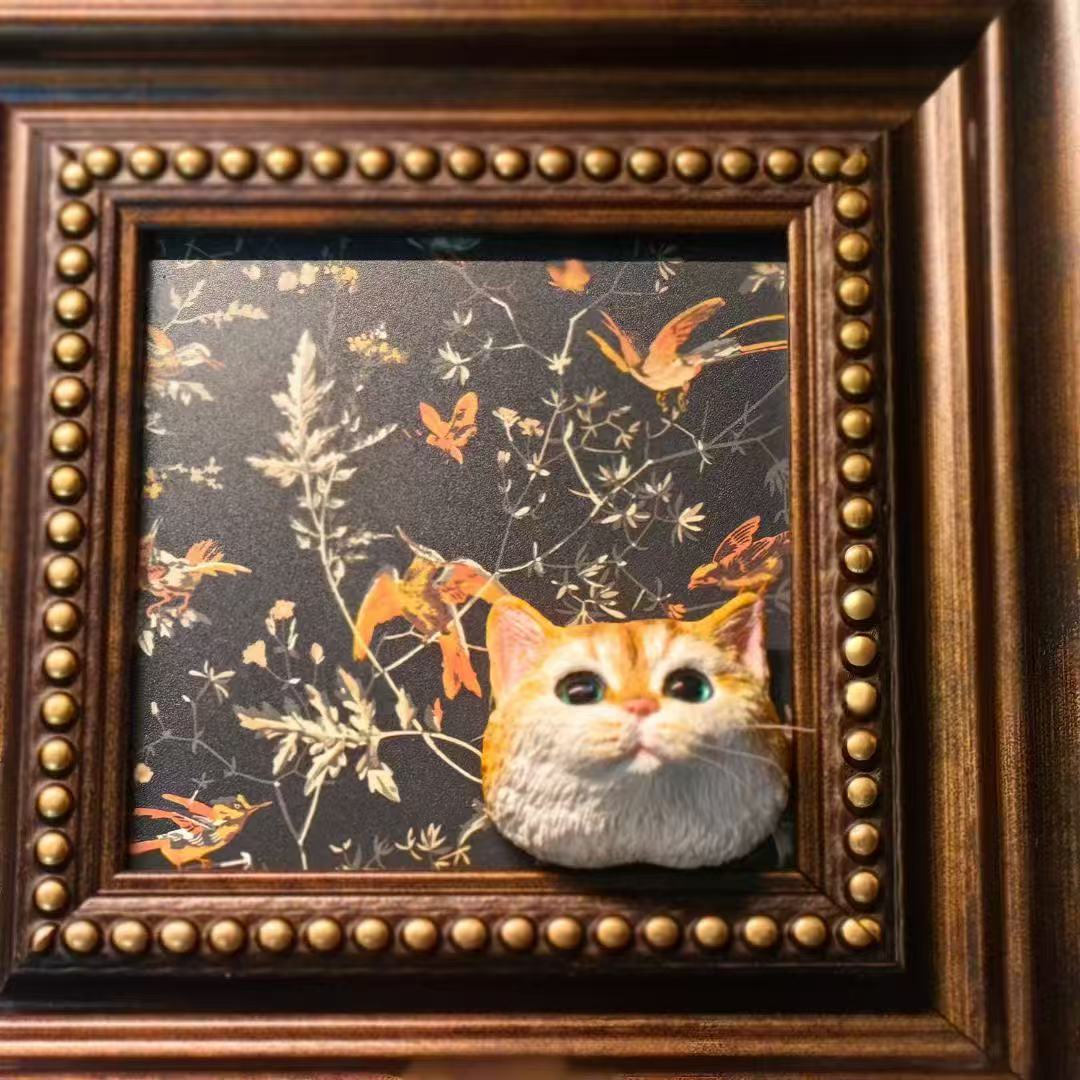 Custom magnetic plaster cat sculpture – handmade 3D pet memorial with wood frame
