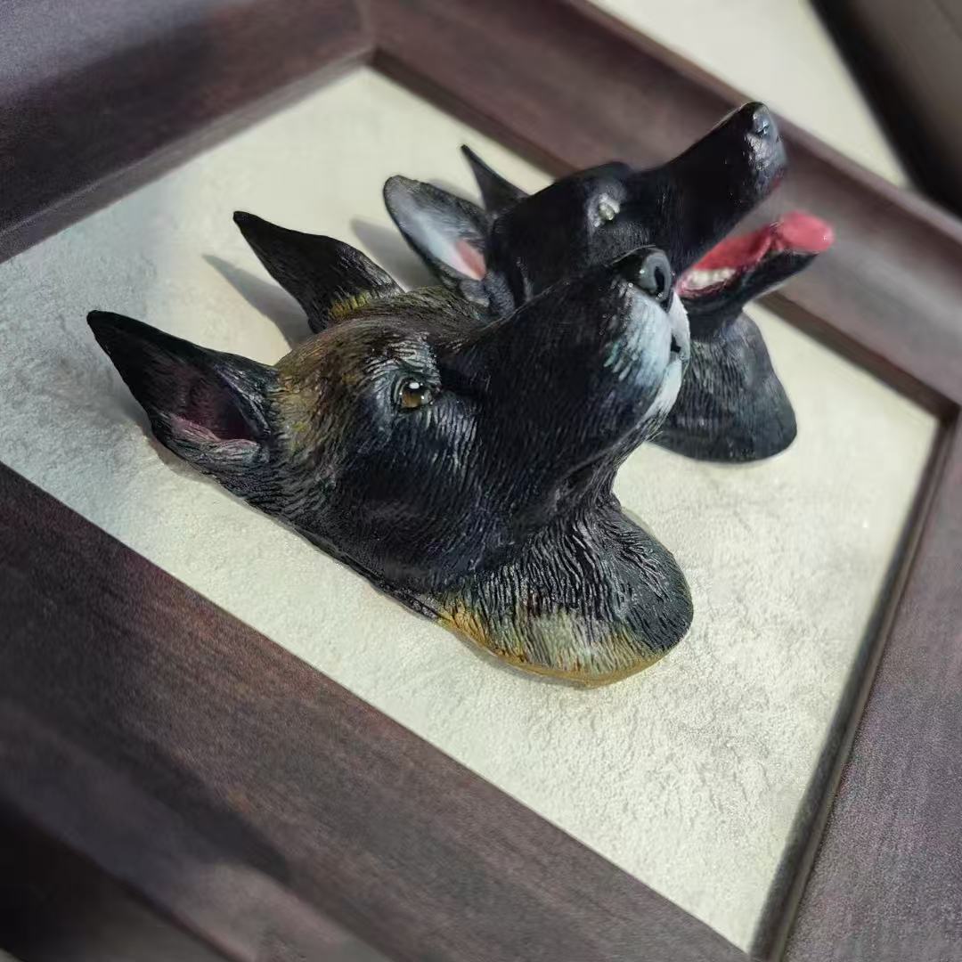 Custom magnetic plaster dog sculpture – handmade 3D pet memorial with wood frame